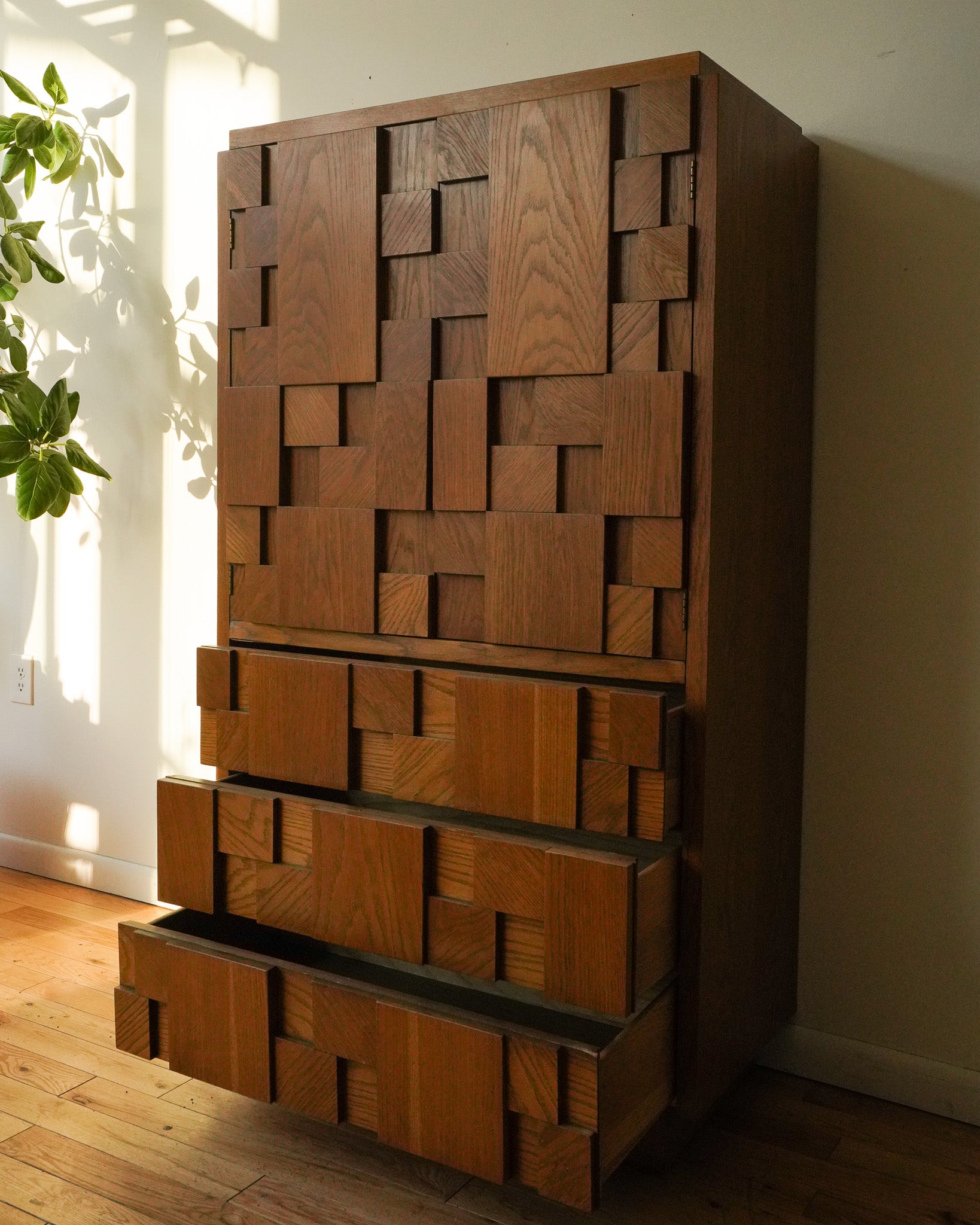 Lane Staccato Gentleman's Chest